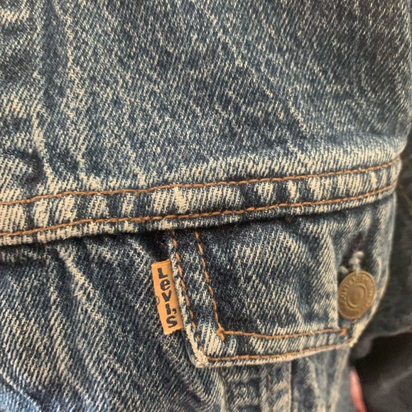 Levi’s vintage cropped acid wash denim jacket - Picture 12 of 12
